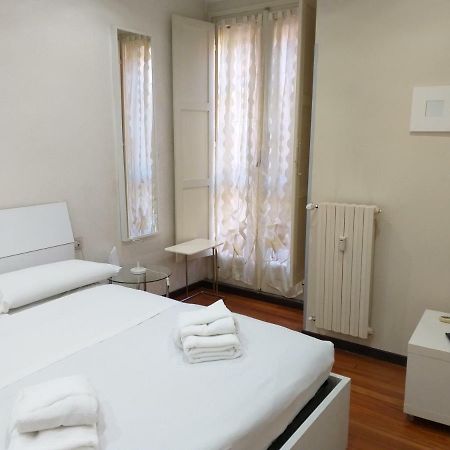 Magenta Gold - Centrale Ed Ideale Per Gruppi E Famiglie Apartment Turin Bagian luar foto